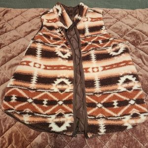 Maurices Sherpa Reversible Vesr